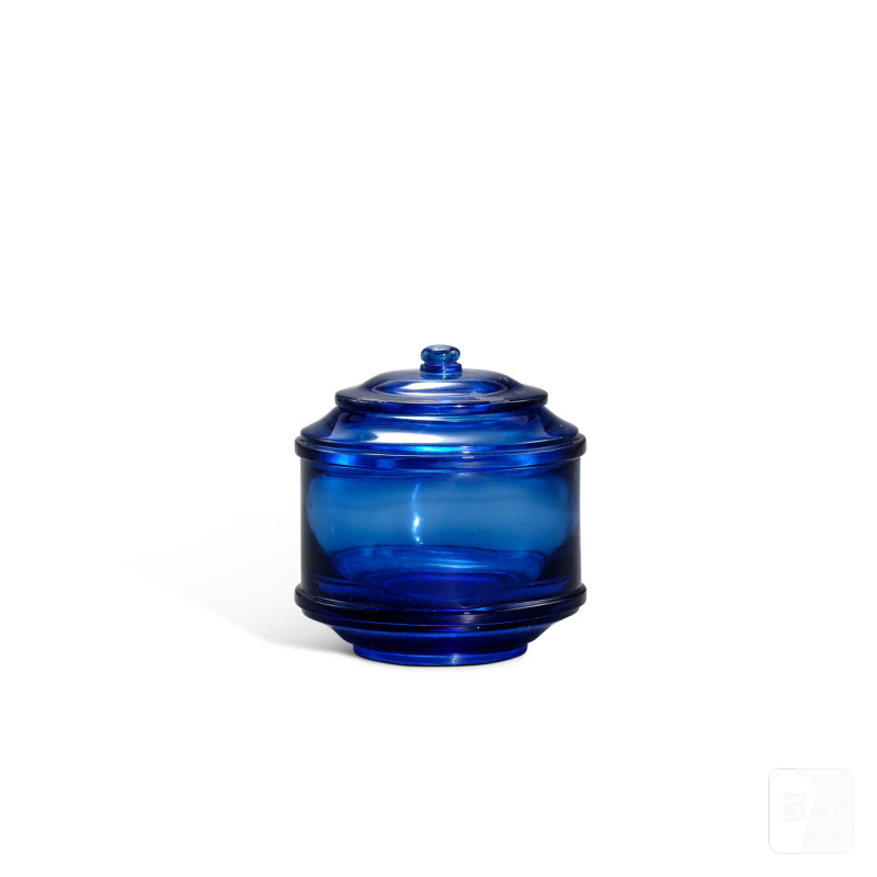 A blue glass jar and cover, Qing dynasty, 18th - 19th century | 清十八至十九世紀 藍料小蓋罐 《雍正年製》仿款 - 图2